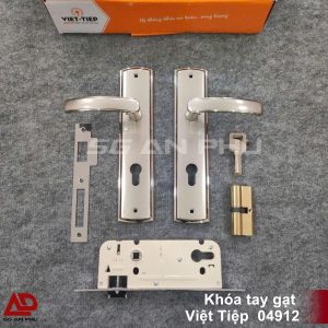 Khoa-tay-gat-Viet-Tiep-04912-300x300