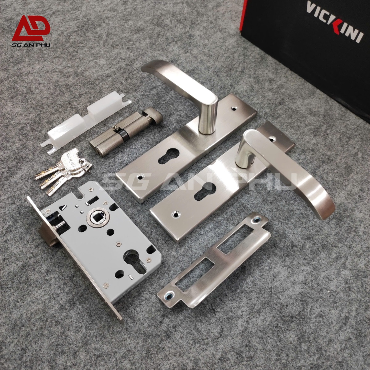 Khóa cửa tay gạt VICKINI 37515j2 Khoa-cua-tay-gat-VICKINI-37515j2-600x600