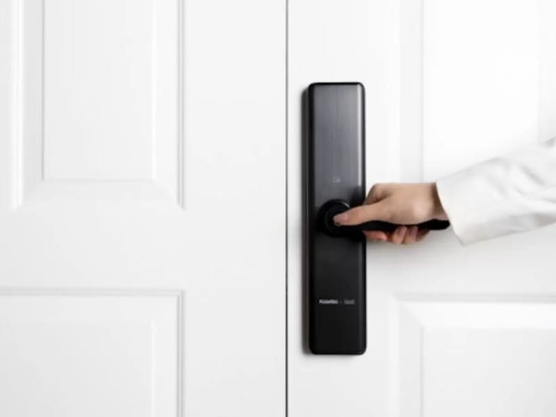 Lỗi phần cứng: Màn hình cảm ứng bị đơ, liệt hoặc không sáng