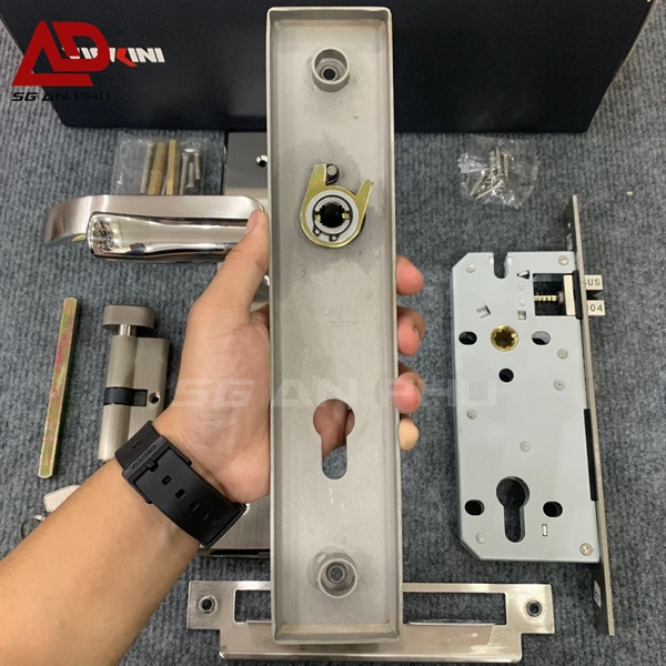 Khóa cửa nẹp nhỏ VICKINI 37915.102