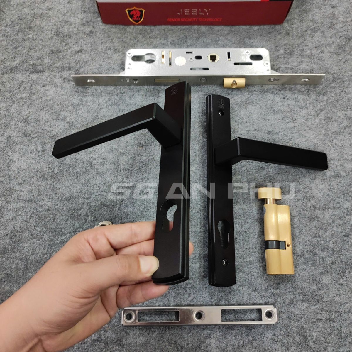 Khóa cửa nhôm đơn điểm Xingfa JEELY AL8381 đen