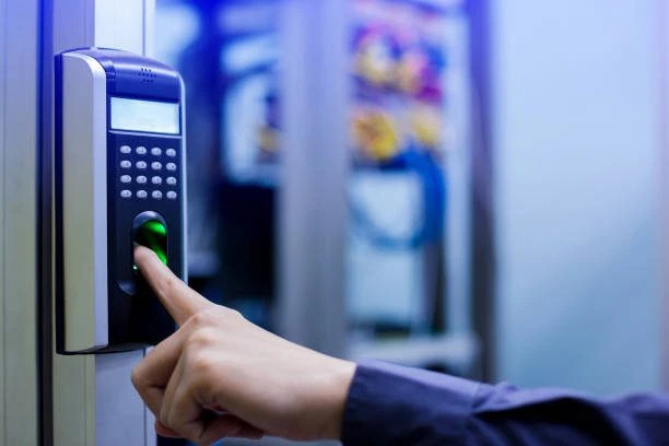 Vì sao nhà trọ nên lắp khóa vân tay?