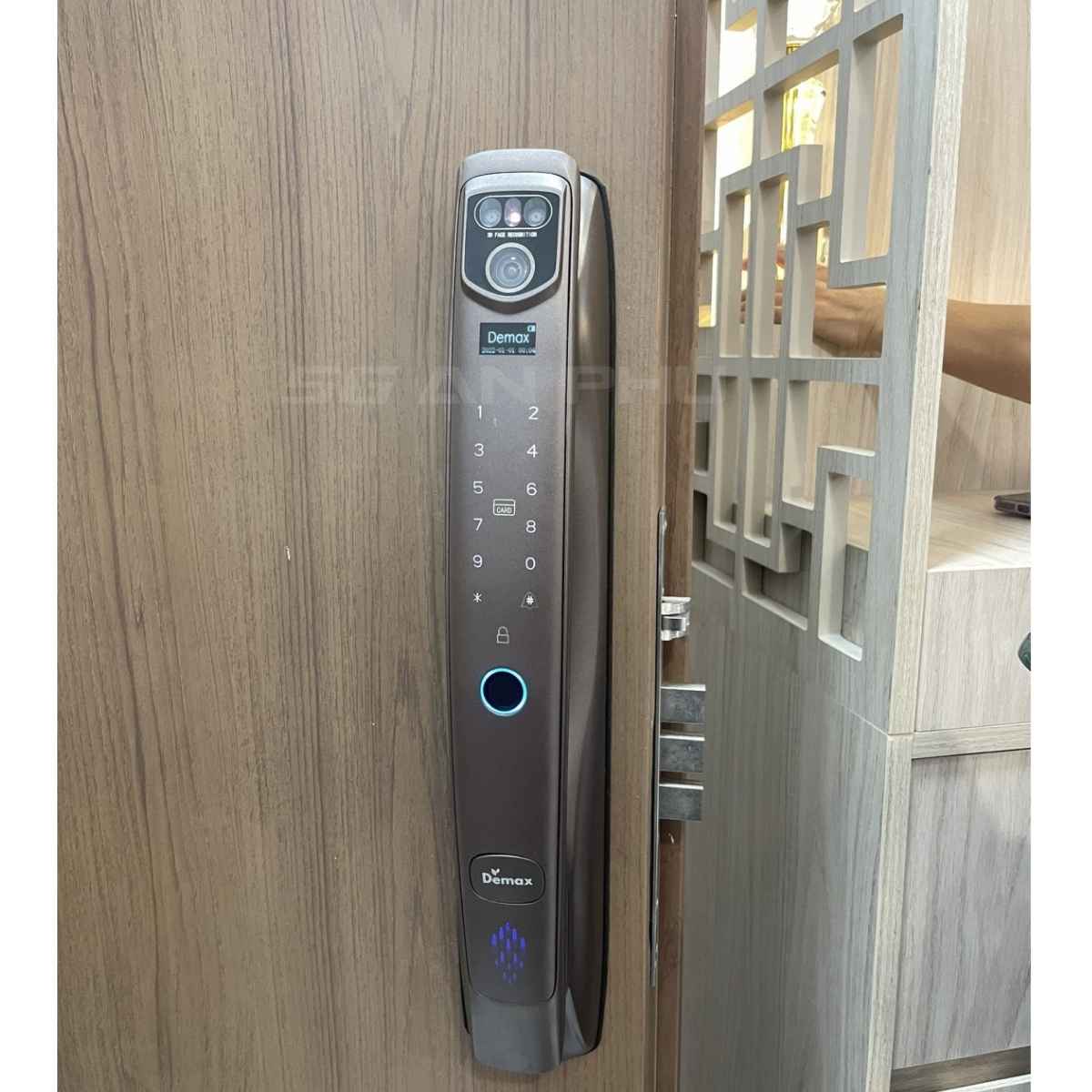 Khóa nhận diện khuôn mặt SL920 PB chính hãng