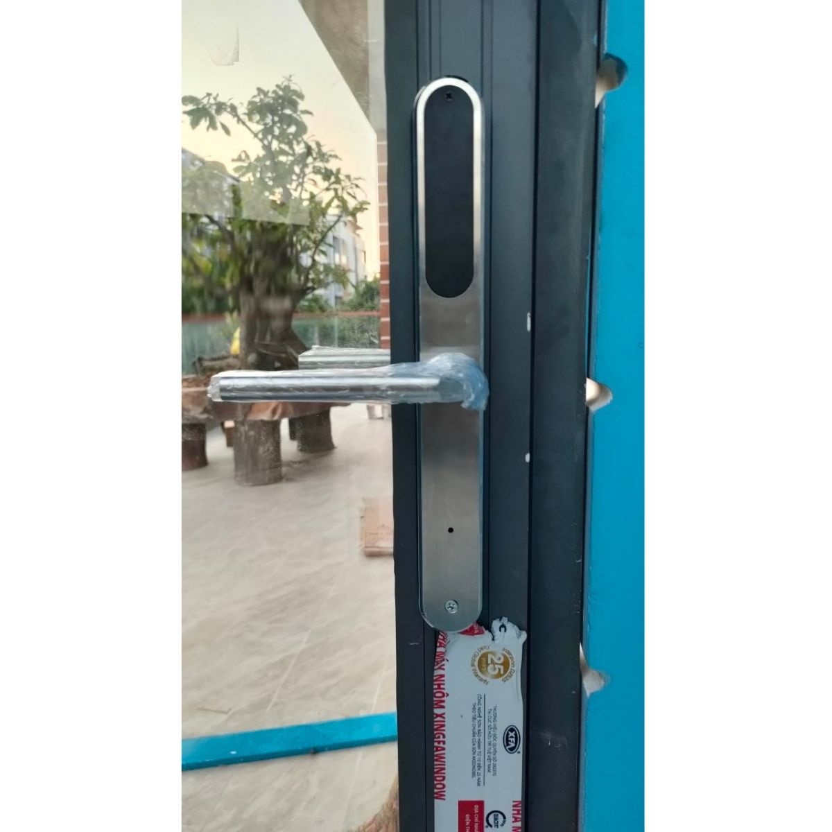 Frame (81) Khoá khách sạn Demax HSL330 SS chính hãng