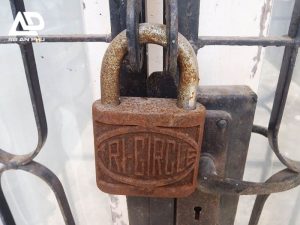 Dấu hiệu nhận biết ổ khóa cần được tra dầu